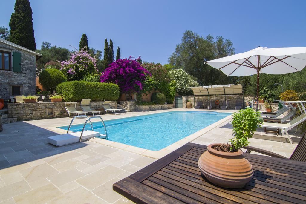 Villa Kiparissi Kourtaiika Exterior foto