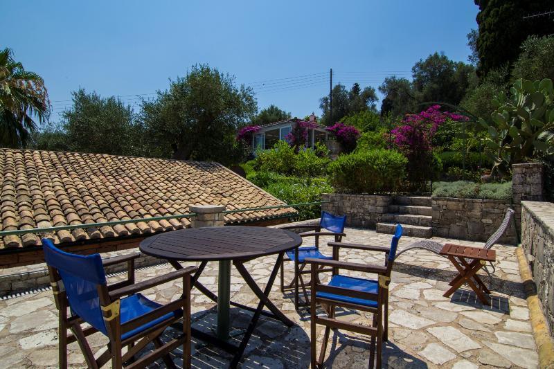 Villa Kiparissi Kourtaiika Exterior foto