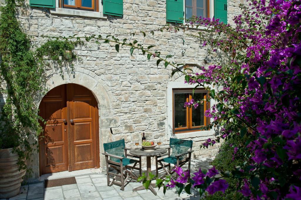Villa Kiparissi Kourtaiika Exterior foto
