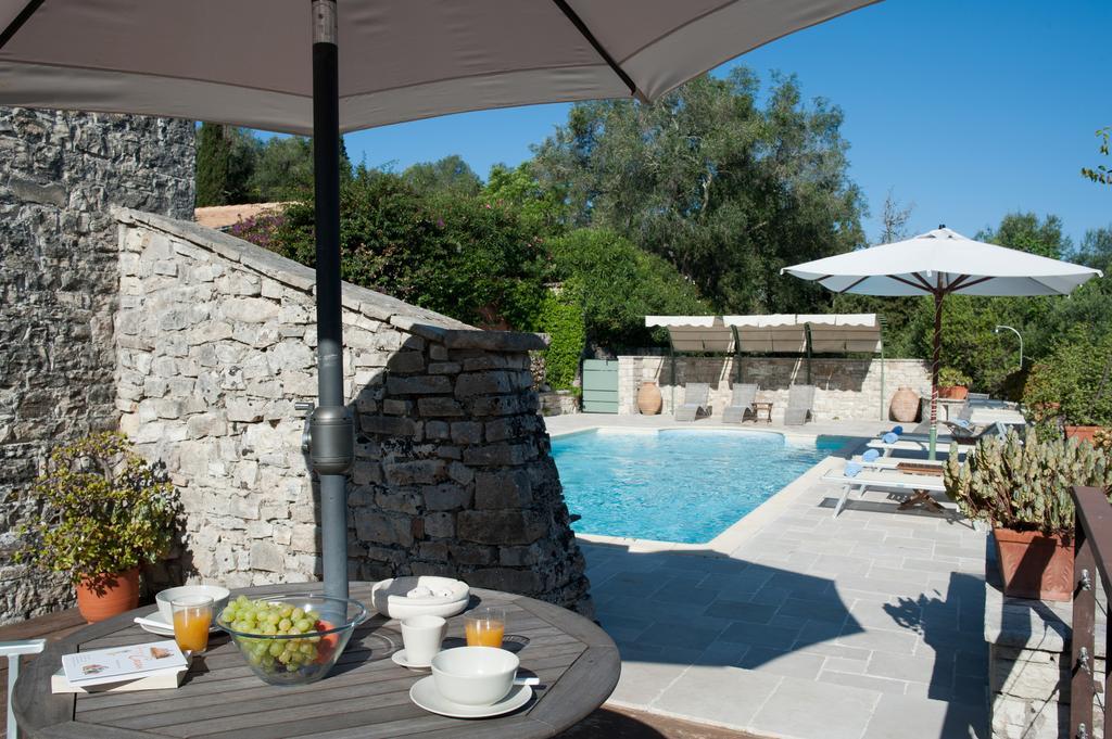 Villa Kiparissi Kourtaiika Exterior foto