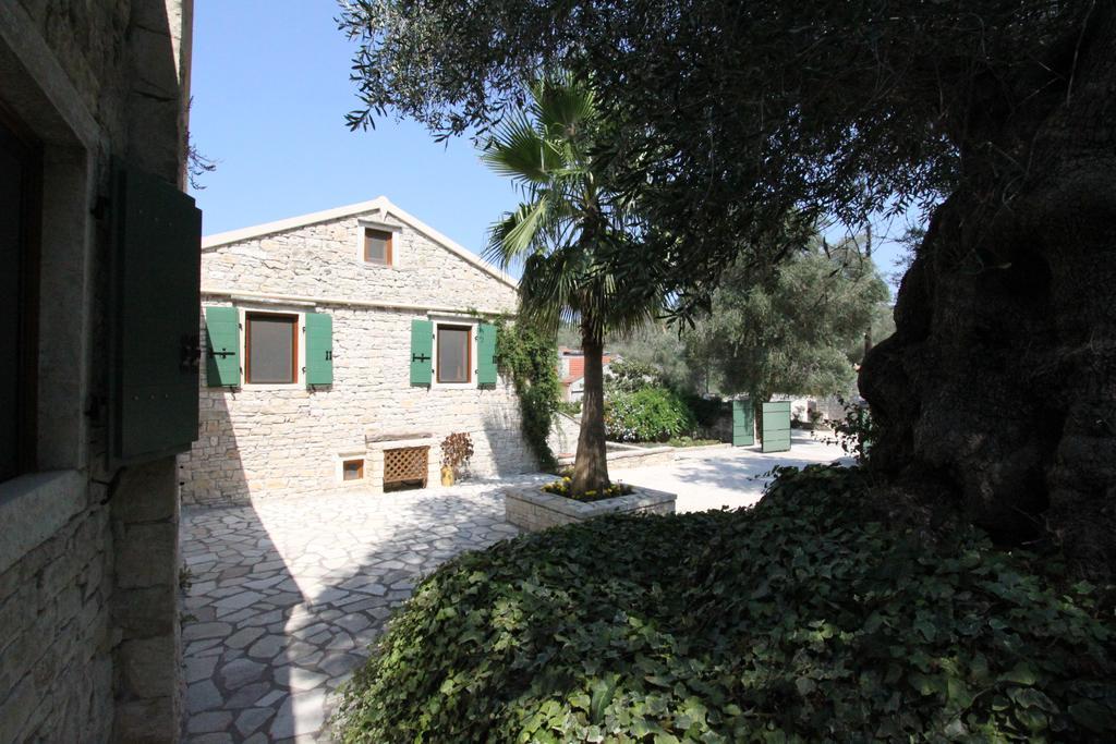 Villa Kiparissi Kourtaiika Exterior foto