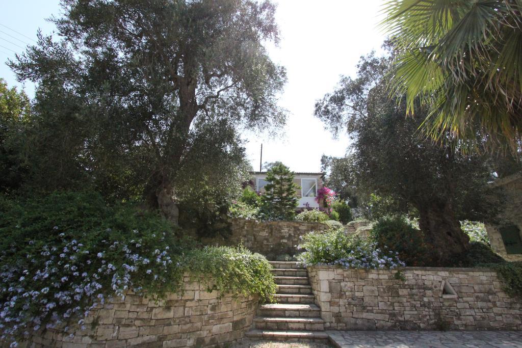 Villa Kiparissi Kourtaiika Exterior foto
