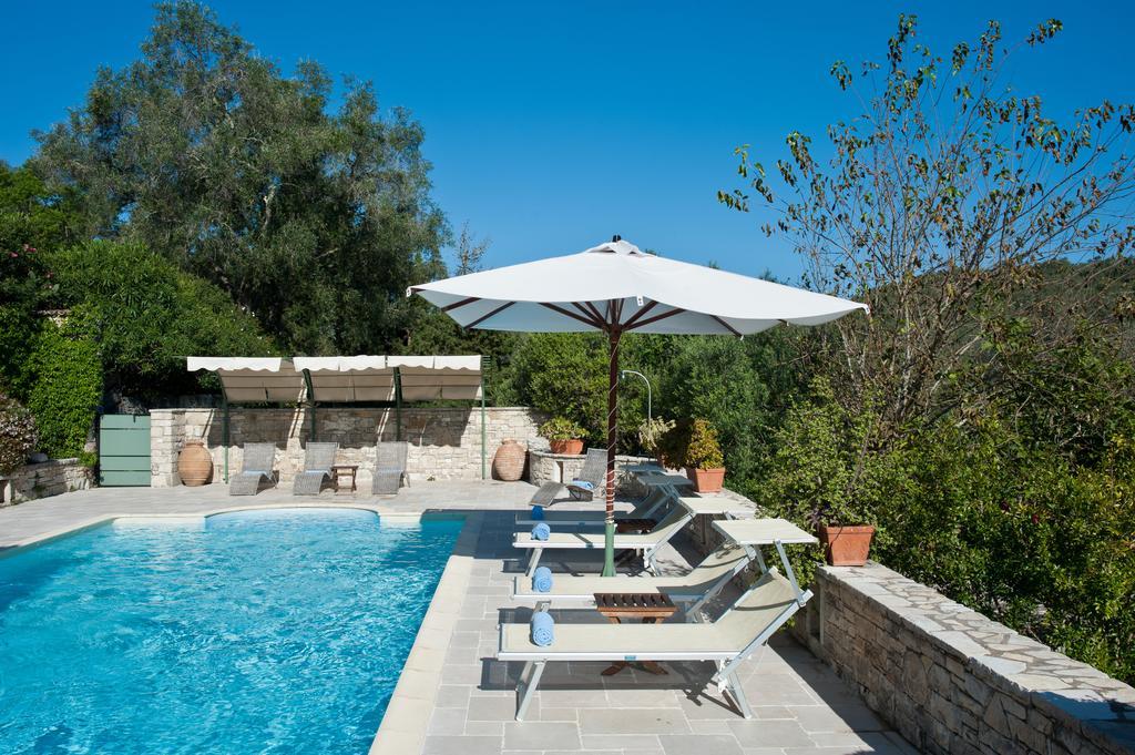 Villa Kiparissi Kourtaiika Exterior foto