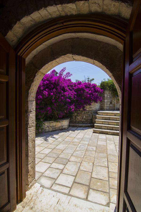 Villa Kiparissi Kourtaiika Exterior foto